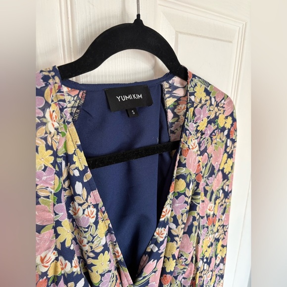 Yumi Kim Cameron Wrap Top in Laguna Breeze Midnight | Floral Feminine Size Small - Picture 5 of 12